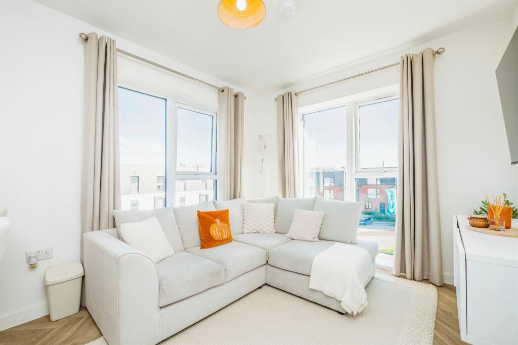 Additional image 18 of Dol Glaswg, Capel Llanilltern, Cardiff