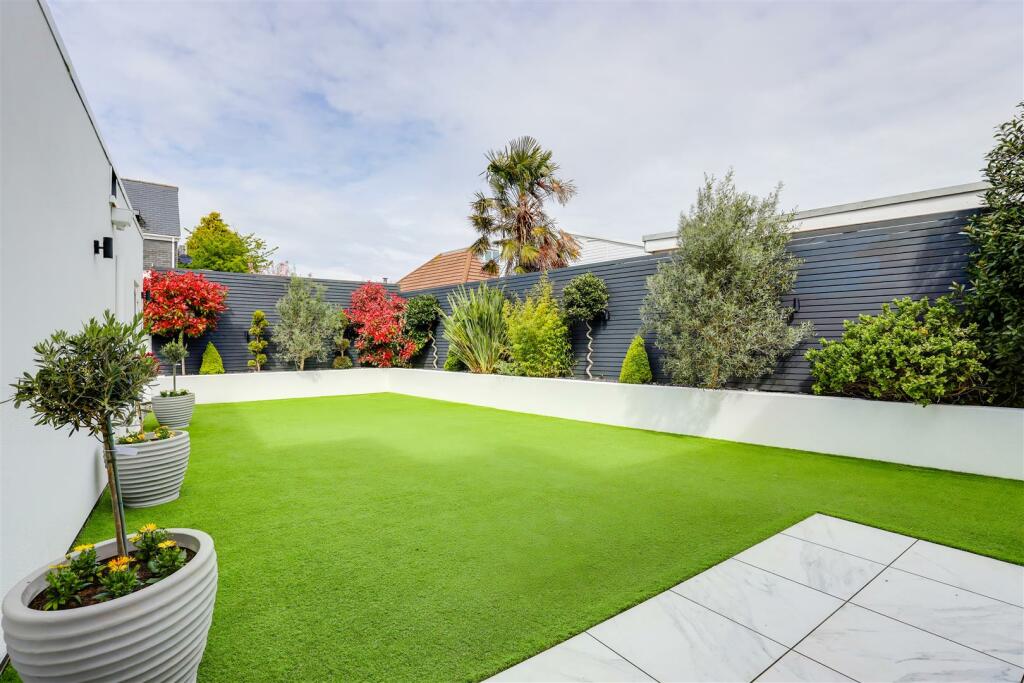 Additional image 33 of Sea View Court, Fontygary Road, Rhoose, Vale of Glamorgan, CF62 3FN