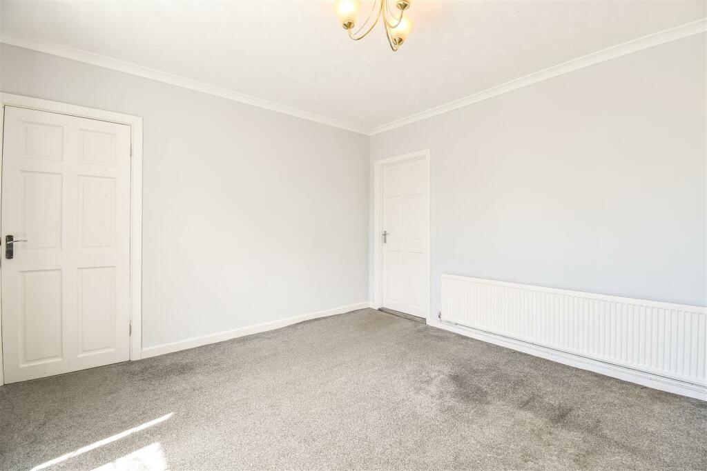 Additional image 11 of Bron Awelon, Barry