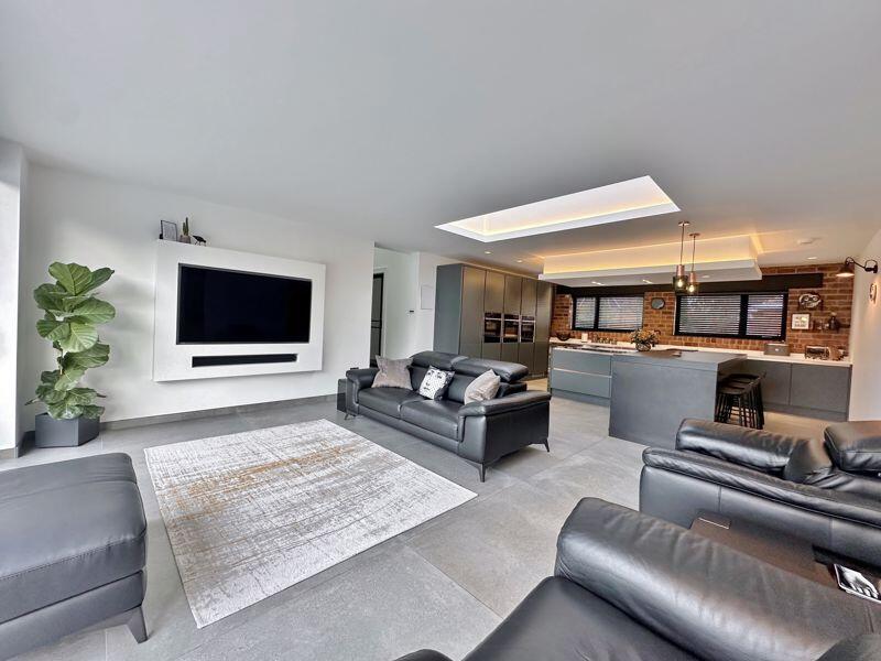 Additional image 40 of The Spinney, Parkgate, Cheshire