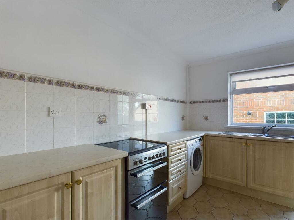 Additional image 14 of De Breos Drive, Porthcawl