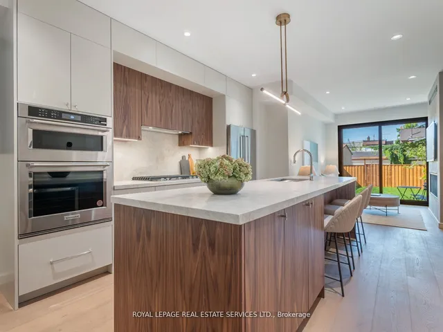 Additional image 8 of 388 St Clarens Ave