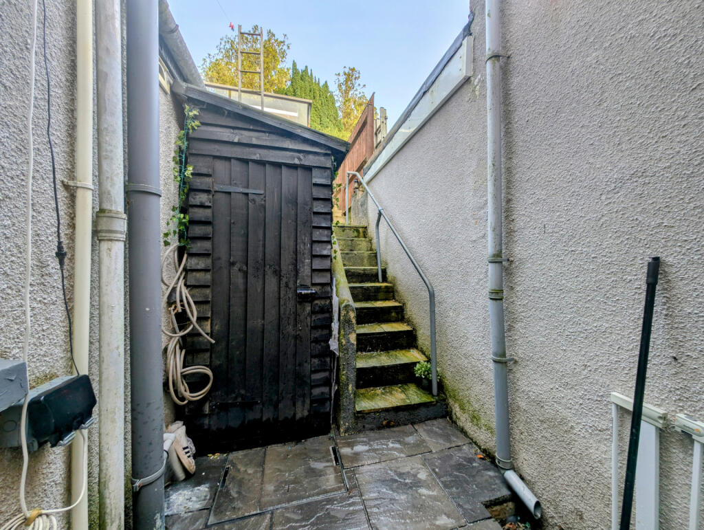 Additional image 22 of The Triangle, Caegarw