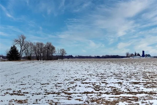 Additional image 38 of 2546 Wilson St