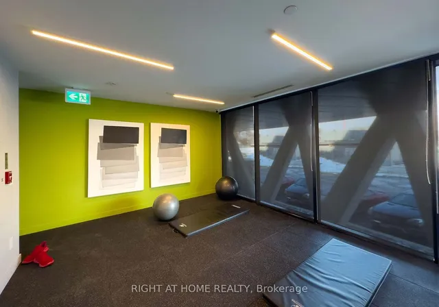 Additional image 28 of 7 Smith Cres Unit 301