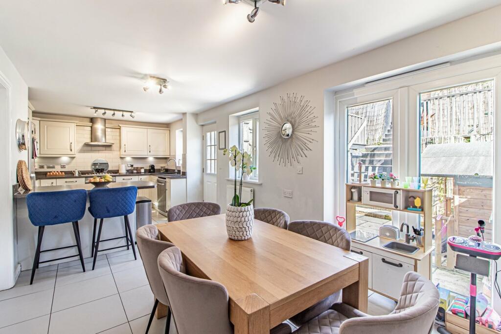 Additional image 10 of Delfryn, Miskin, Pontyclun, CF72