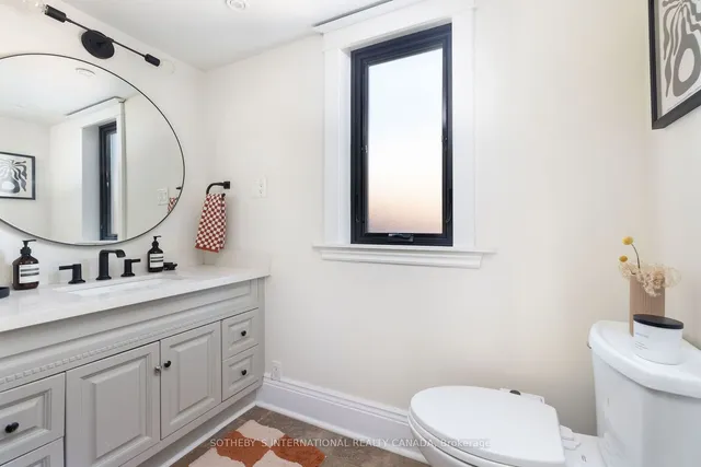 Additional image 14 of 253 Graham Ave