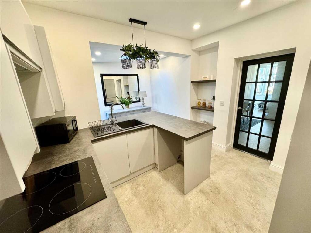 Additional image 11 of Berw Road, Tonypandy