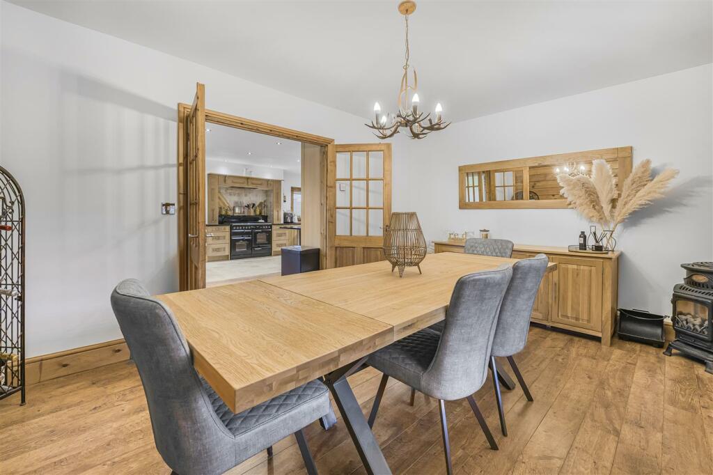 Additional image 32 of Oakmead Road, Meirios Valley