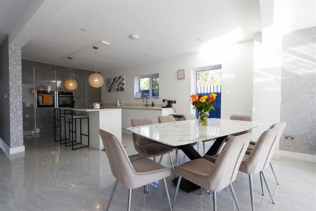 Additional image 24 of Port Road West, Barry