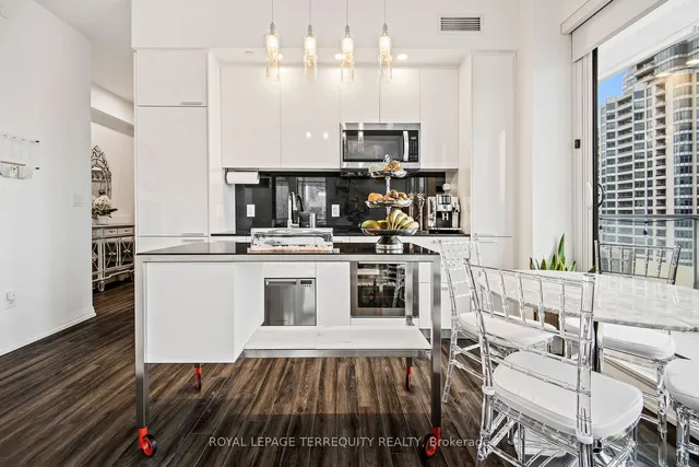 Additional image 12 of 75 Canterbury Pl Unit 1702