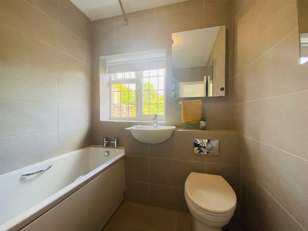 Additional image 15 of Selkirk Drive, Chester