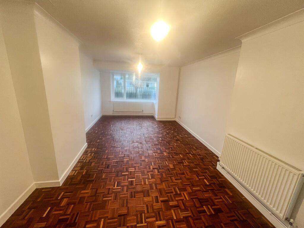 Additional image 4 of Spitzkop, Llantwit Major