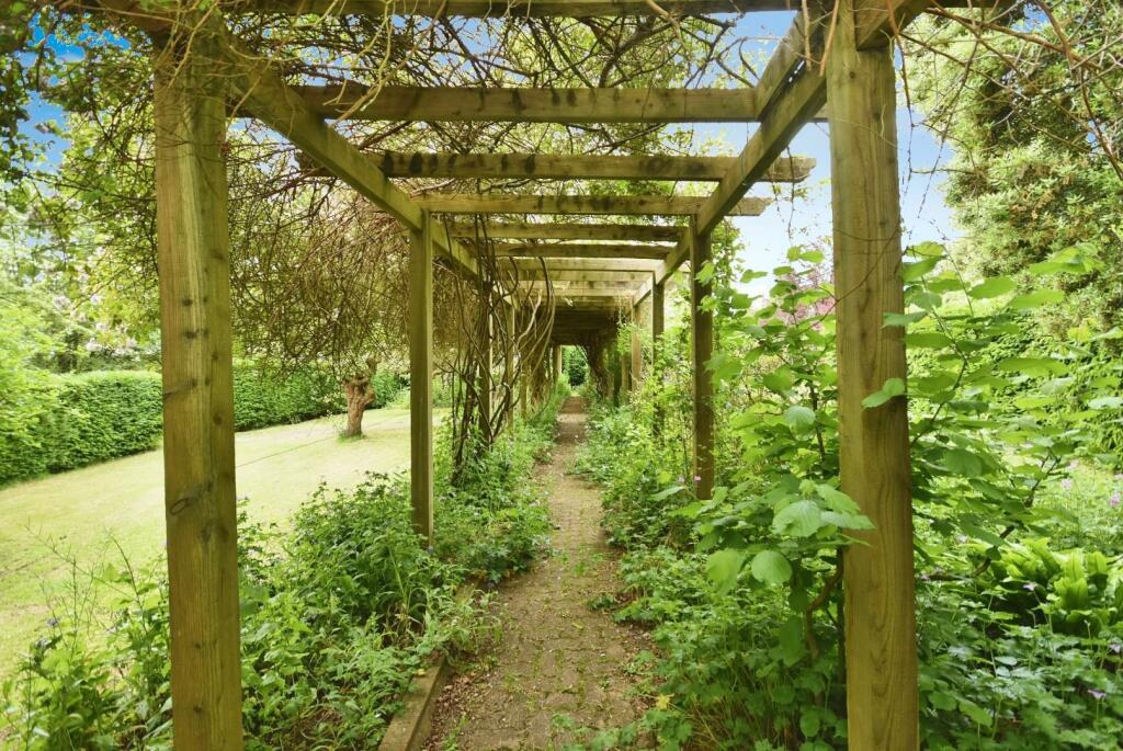 Additional image 35 of Spring Cottage, Pen-Y-Turnpike Road, Dinas Powys, CF64 4HG