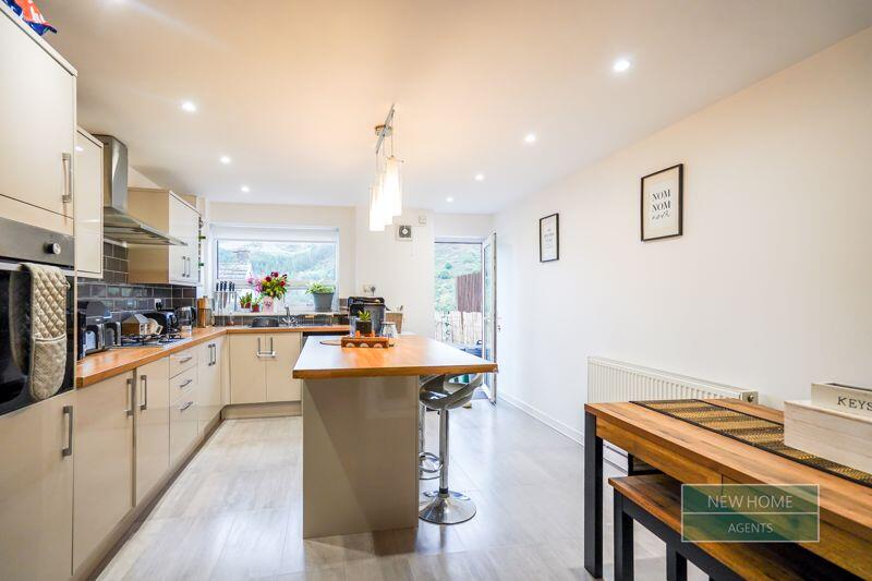 Additional image 5 of Clydach Road, Tonypandy, Rhondda Cynon Taff, CF40 2BD