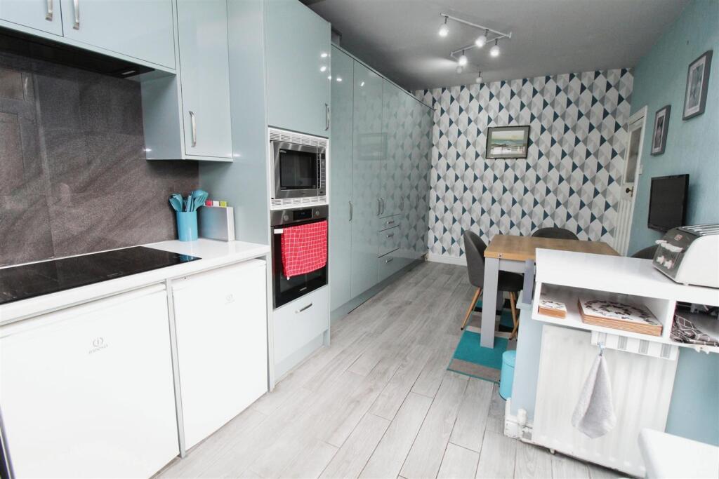 Additional image 3 of Hawes Drive, Bradford, BD5 9BB