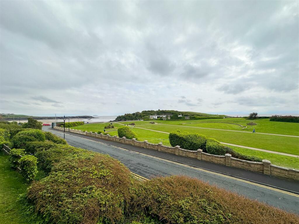 Additional image 5 of Sea Point, Barry