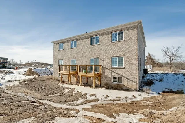 Additional image 24 of 44 Mccurdy Ave