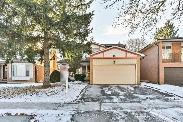 23 Copthorne Ave