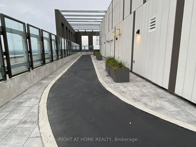 Additional image 20 of 55 Duke St Unit 1110