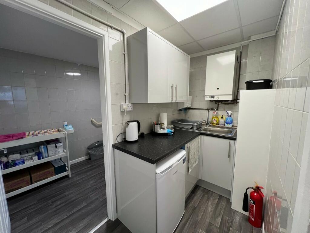 Additional image 13 of Cross Street Tonypandy - Tonypandy