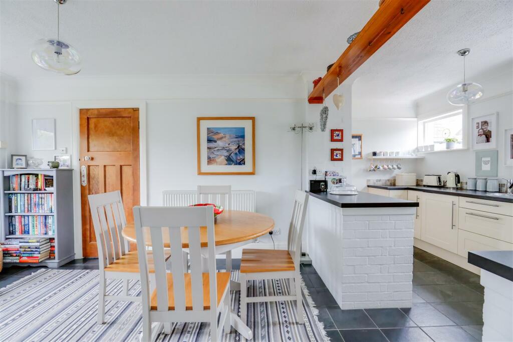 Additional image 9 of Desmar House, Boverton Road, Llantwit Major, Vale Of Glamorgan, CF61 1YA