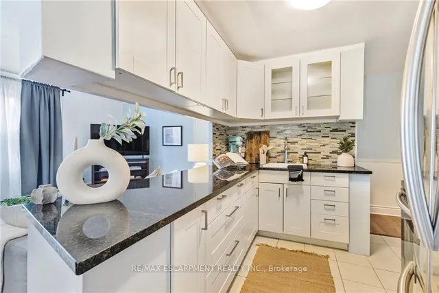 Additional image 14 of 2052 Courtland Dr Unit 401