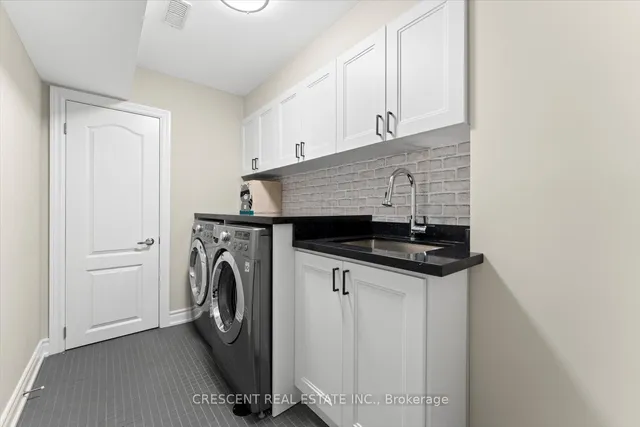 Additional image 25 of 28 Irwin Ave