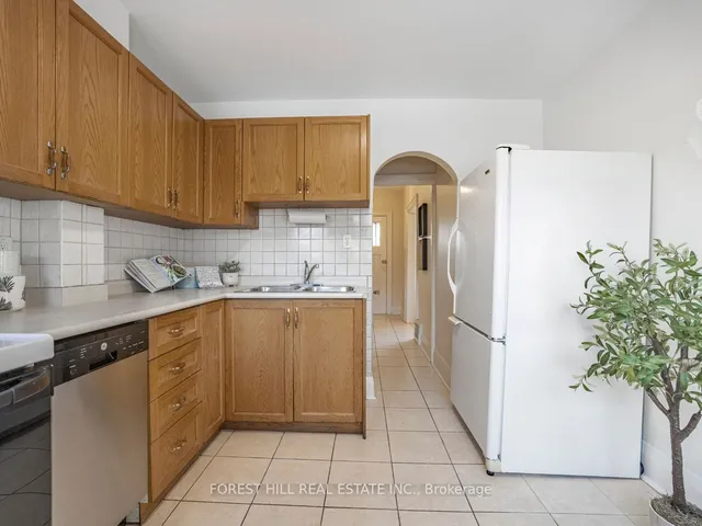 Additional image 17 of 355 Belsize Dr