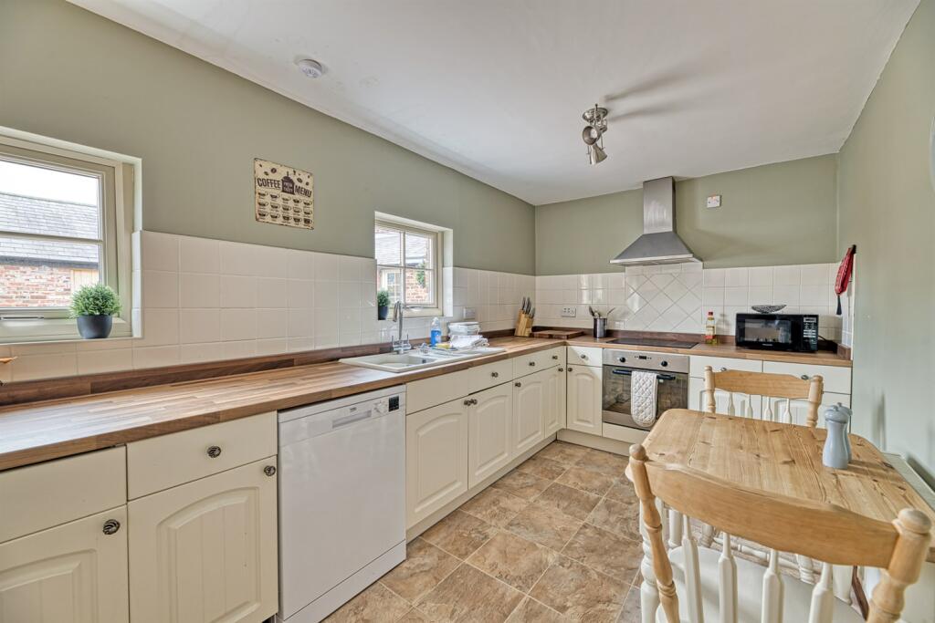 Additional image 34 of Ince Lane, Elton, Chester