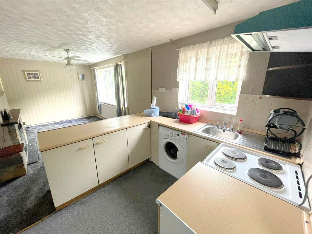 Additional image 6 of Ffordd-Y-Mynach, Pyle, Bridgend