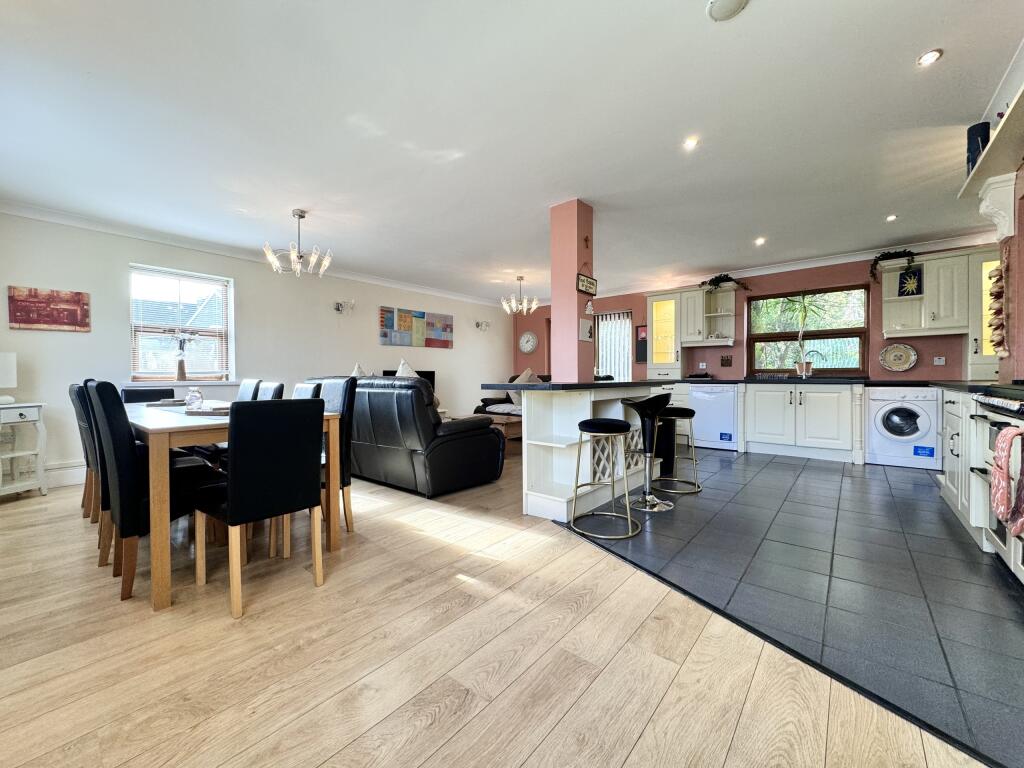 Additional image 26 of La Cala, Pontpren, Penderyn, Aberdare, South Glamorgan