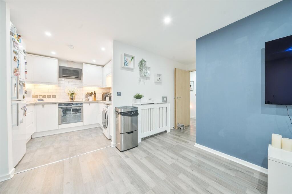 Additional image 11 of Cray View Close, Orpington