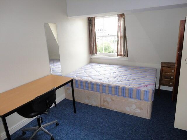 Additional image 8 of Ref 930 – Richmond Terrace Top/Third Floor Flat