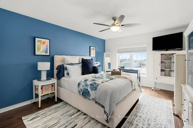 Additional image 28 of 2220 Queensway Dr Unit 13