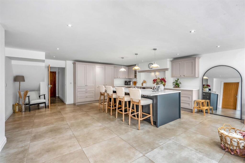 Additional image 13 of Streetly Crescent, Four Oaks, Sutton Coldfield