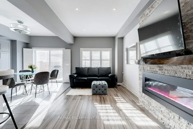 Additional image 12 of 98 SHOREVIEW Pl Unit 12