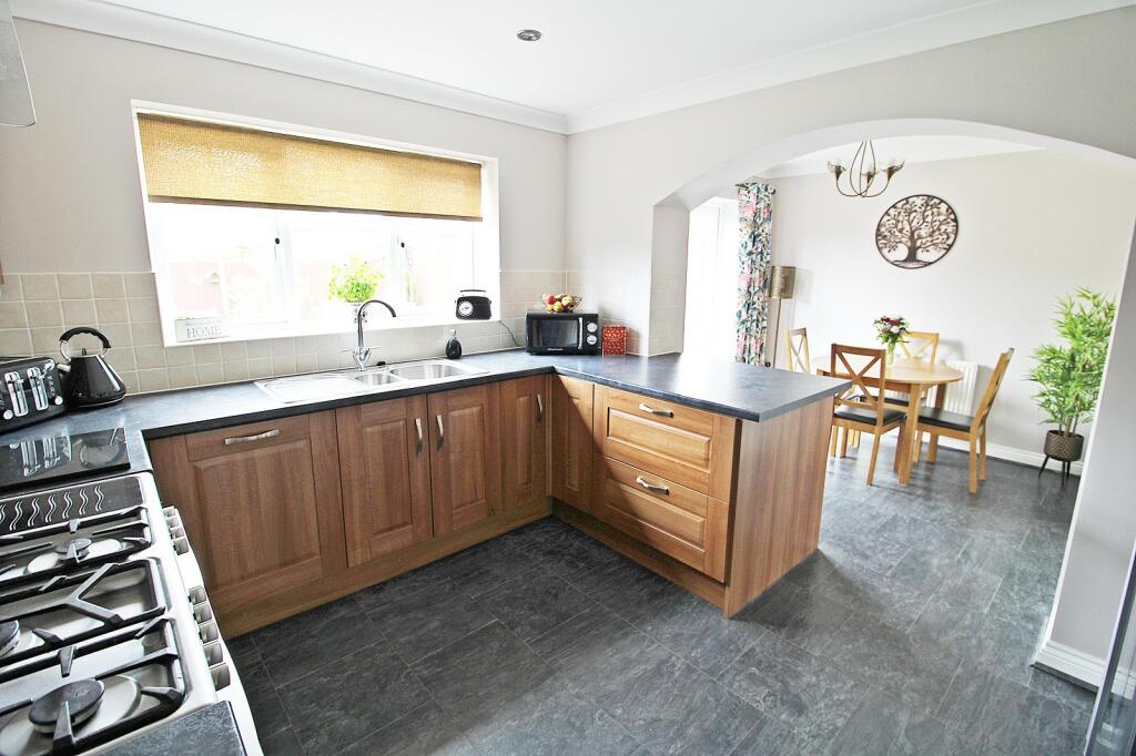 Additional image 4 of Nant-y-fron, Tonyrefail, Porth, Rhondda Cynon Taff. CF39 8HZ