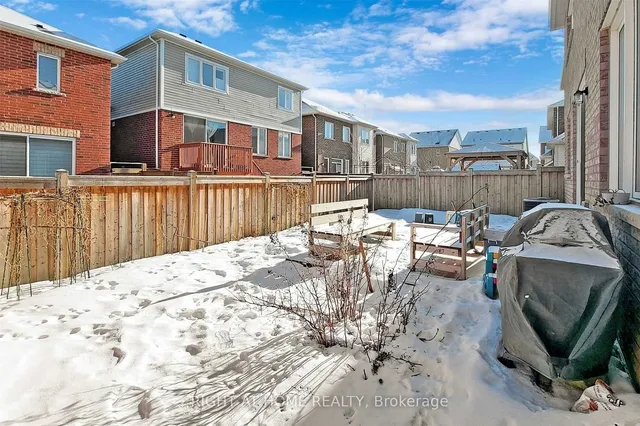 Additional image 33 of 1368 Connaught Terr