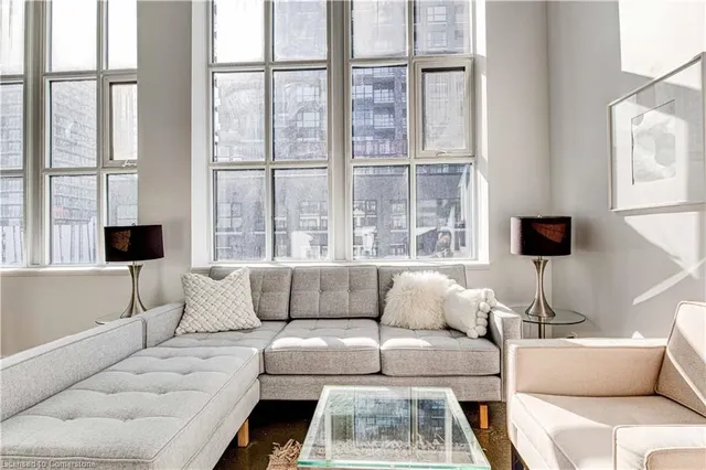 Additional image 14 of 410 King St Unit 412