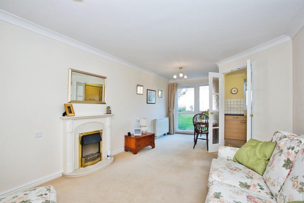 Additional image 6 of Somerton Road, Street