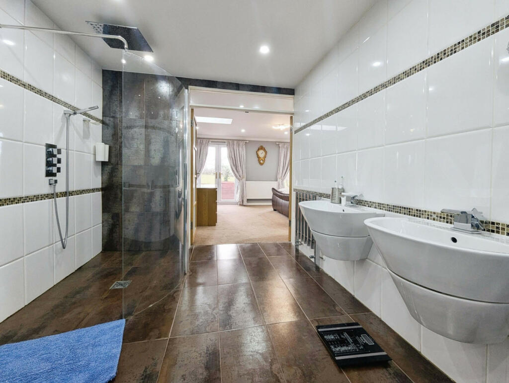 Additional image 41 of Clos Cae Pwll, Treharris, CF46