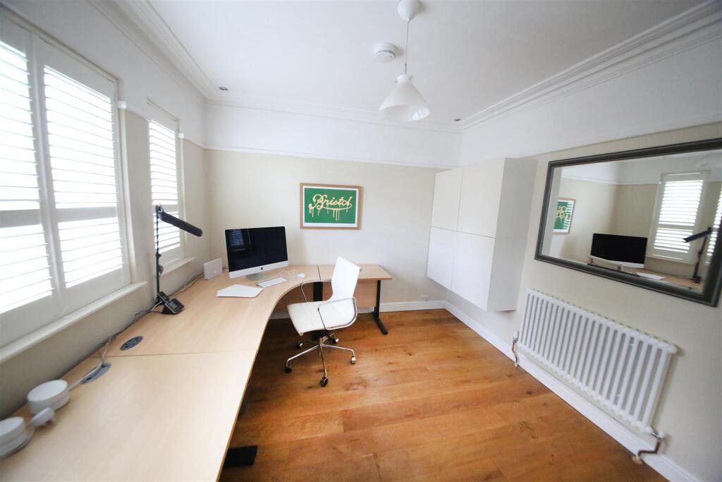 Additional image 7 of Beach Road West, Lake Grounds, Portishead. Viewings To Commence 8th February
