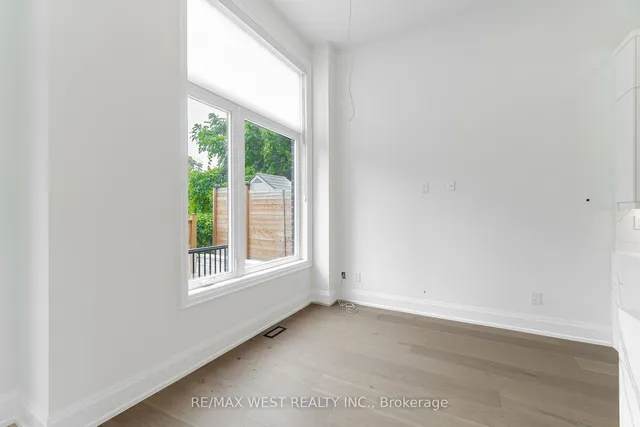 Additional image 18 of 52 Exmoor Dr