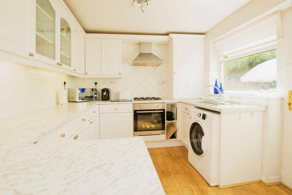 Additional image 4 of Seaview Drive, Ogmore-By-Sea, Ogmore By Sea