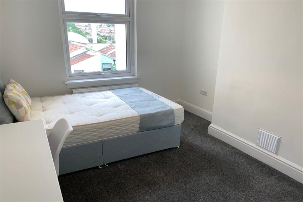 Additional image 10 of 5 bedroom Terraced House in William Street, Bristol