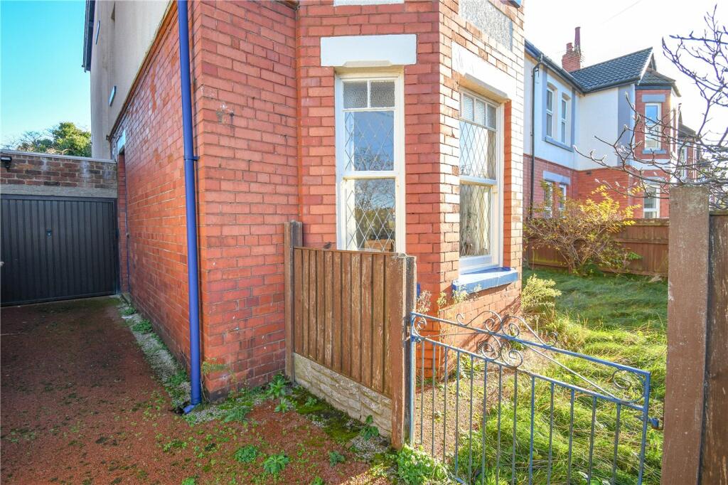 Additional image 23 of Kings Avenue, Meols, Wirral