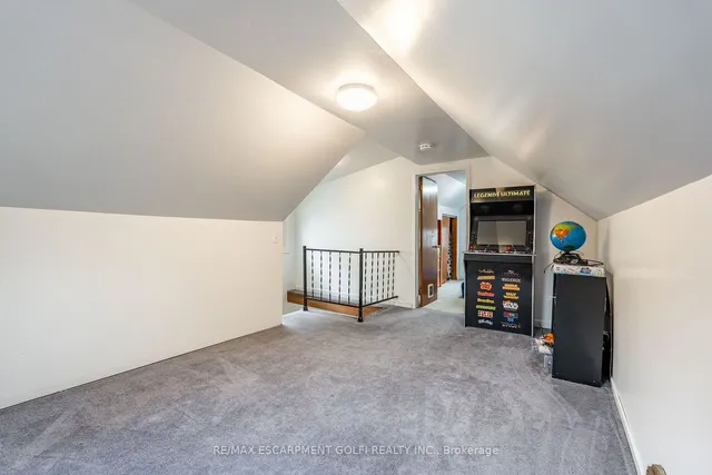 Additional image 25 of 303 HOUGHTON Ave