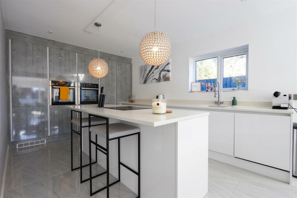 Additional image 5 of Port Road West, Barry