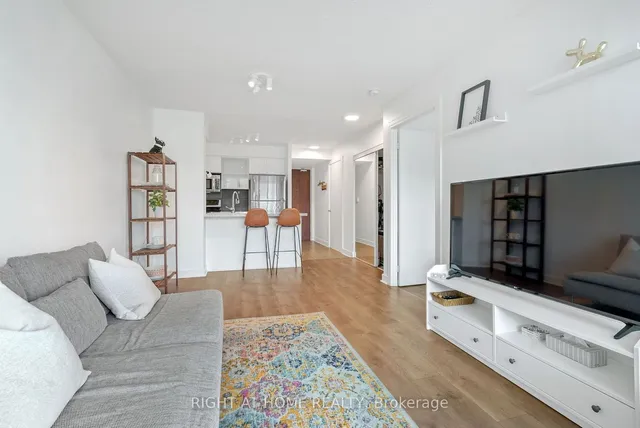 Additional image 8 of 16 Harrison Garden Blvd Unit 209